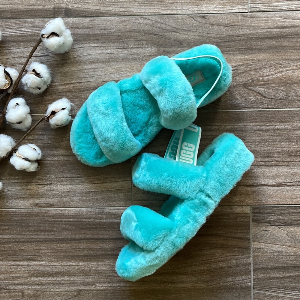 UGG Women's Fluffy Aqua Sandals